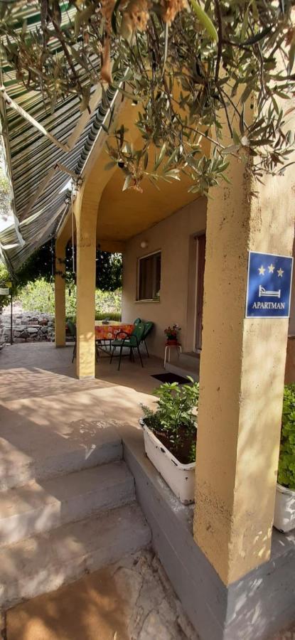Holiday Home Zeljana Đảo Đảo Kaprije Ngoại thất bức ảnh