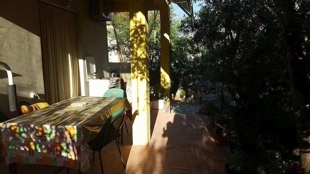 Holiday Home Zeljana Đảo Đảo Kaprije Ngoại thất bức ảnh