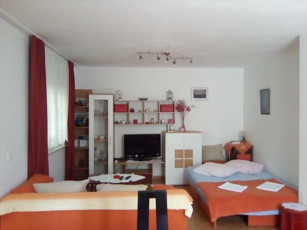 Holiday Home Zeljana Đảo Đảo Kaprije Ngoại thất bức ảnh